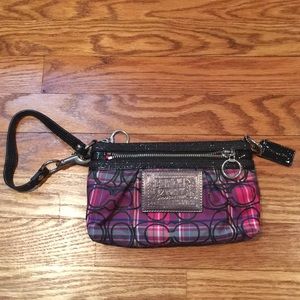 Coach Poppy Two Compartment Wristlet